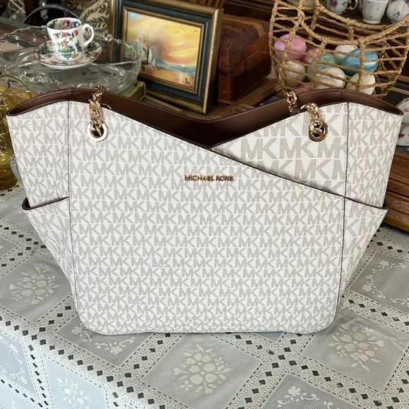 NWT Michael Kors Jet Set Travel Shoulder Bag With MK Print - Picture 7 of 9